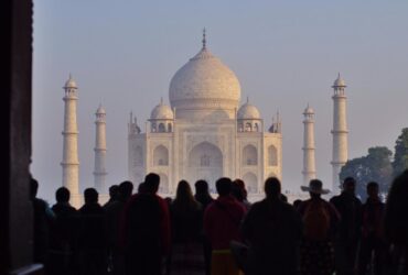 taj mahal s serene sunrise beauty