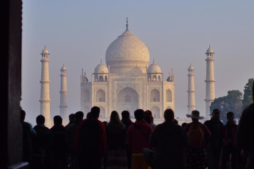 taj mahal s serene sunrise beauty