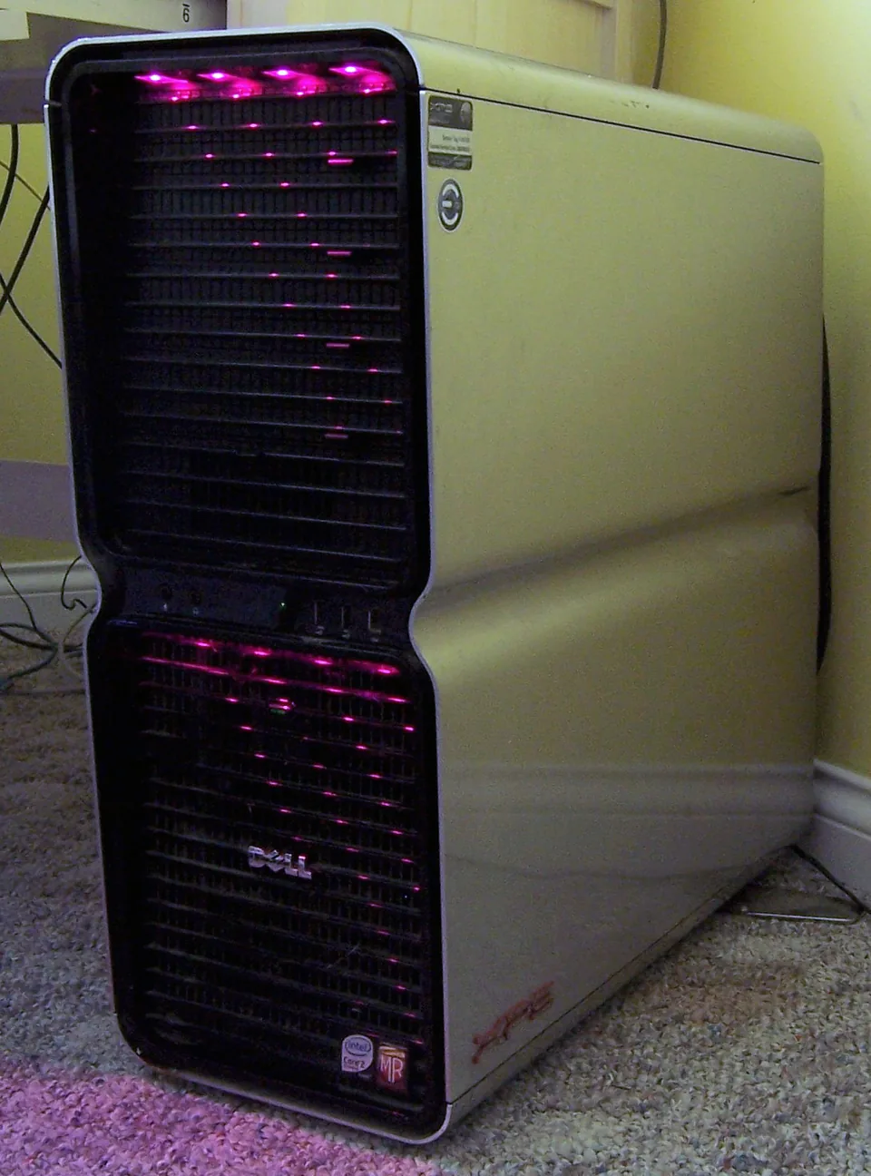 A Dell XPS 700 desktop tower, the system featured in the July 2006 One2One vlogs